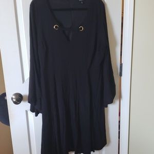 Bell sleeved dress